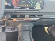 Kia EV2 Plus 42.2 kWh | Navigatie | Climate control | Stoel + Stuurverwarming | Parkeer sensoren voor + achter | Parkeer camera achter | DEMO