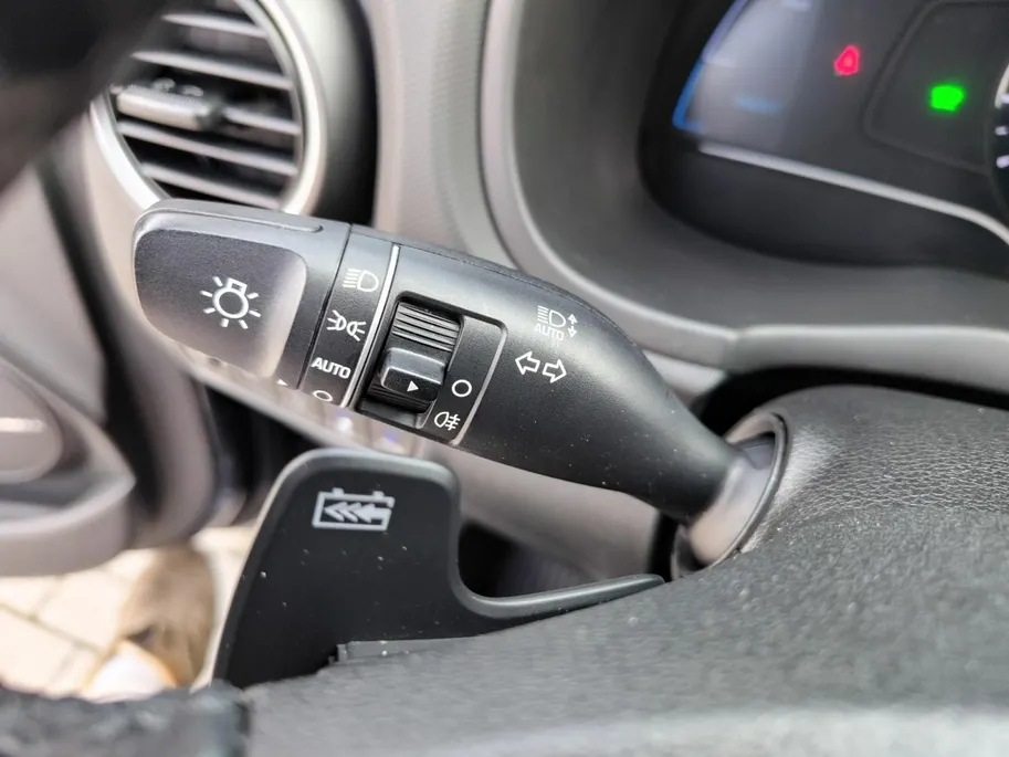 Hyundai Kona EV Premium 64 kWh | Vol opties | Zeer netjes | Leder | HUD |