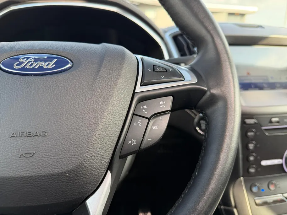 Ford Galaxy 2.5i HEV | Dealer onderhouden | Automaat | Pano dak | BLIS | 7 persoons | Lederen bekleding | Winter pack | Parkeersensoren voor en achter | Achteruitrijcamera | Cruise control | Apple carplay & Android auto | Privacy glas | Bovag garantie |