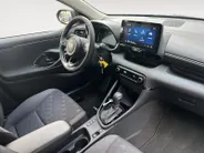 Toyota Yaris 1.5 Hybrid Dynamic | Nieuw | Apple Carplay/Android Auto | hill hold functie | airco (automatisch) | achteruitrijcamera | buitenspiegels verwarmbaar |