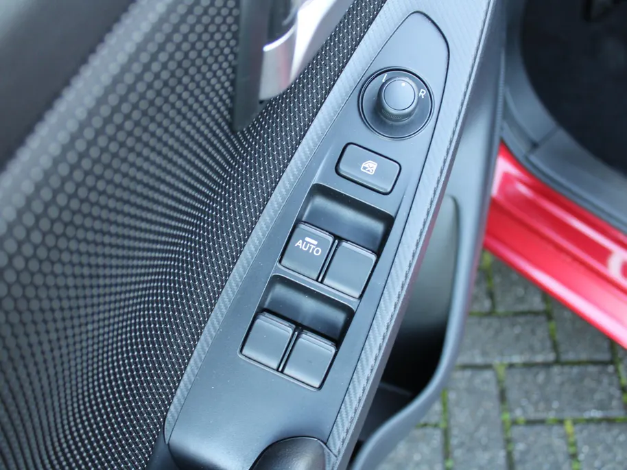 Mazda 2 1.5 Skyactiv-G Sportive | Airco | Cruise | PDC | 16' LM | Camera | 1e eigenaar | Zeer weinig km |