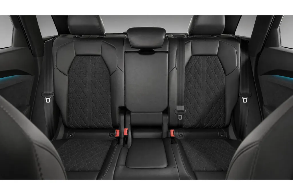 Audi Q5 e-hybrid quattro S edition 299 PK · Tech plus · MMI bijrijdersdisplay · Trekhaak elek. wegklapbaar