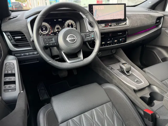 Nissan QASHQAI 1.3 Mild-Hybrid 158pk Xtronic Tekna Plus | Leder | Panoramadak | 360-Camera | App Connect | Head-Up | Keyless