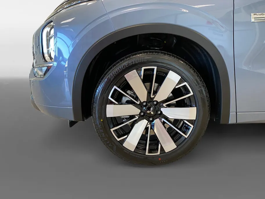 Mitsubishi Outlander 2.4 PHEV | INSTYLE | DIRECT LEVERBAAR | PRIJS INCL €6.000,- VOORRAAD KORTING |