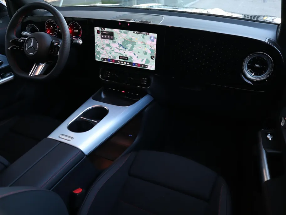 Mercedes-Benz GLB 200 Business Solution AMG