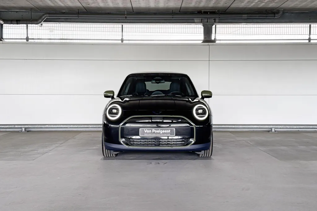 MINI Cooper 3-deurs Electric Cooper SE Paul Smith Ed. XL 54.2 kWh
