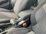 Peugeot 2008 1.2 PureTech Blue Lion NL Auto | Panorama | Cruise | Park sens | Navi | Etc.