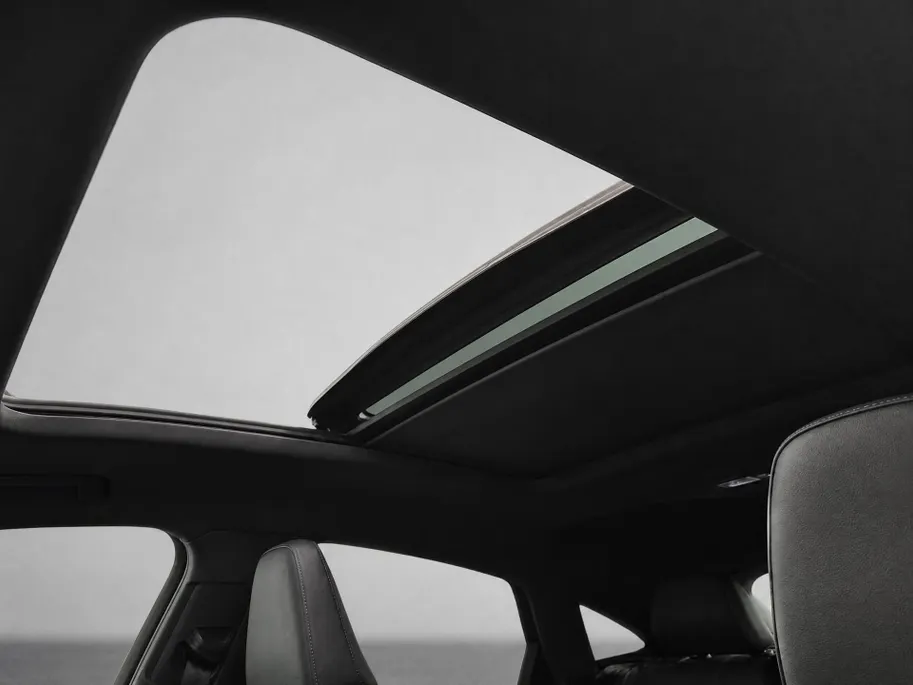 Audi Q6 e-tron Sportback S edition Quattro 100 kWh 387pk · SOH 97,1% · Panoramadak · 360 Camera · Wegklapbare Trekhaak · Elek. Voorstoelen · Kuipsport stoel · 20'' Inch · Garantie t/m 23-04-2030 of 100.000km