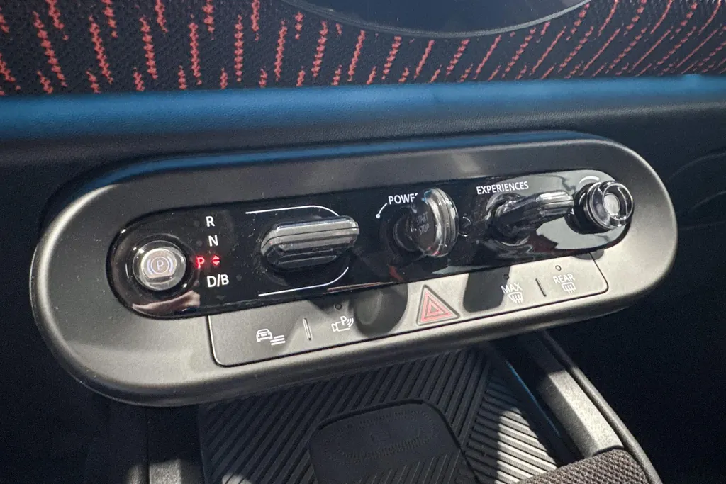 MINI Countryman Electric SE ALL4 John Cooper Works Pakket L