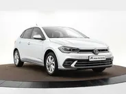 Volkswagen Polo 1.0 TSI 95pk DSG Style · Camera · Stoelverwarming · Apple/Android Car Play · Dodehoeksensoren · IQ Light · Navigatie · P-Sensoren · Getint Glas · 16'' Inch ·