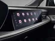 Audi Q5 2.0TFSIe-hybrid 220kW/299PK quattro S Line · Panoramadak · Trekhaak · 360°Camera + Parkeersensoren · Leder · Garantie t/m 17-05-2030 of 120000km.