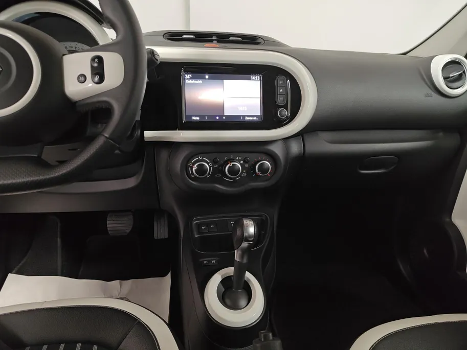 Renault Twingo 0.9 TCe Intens AUTOMAAT NAVI APPLE CARPLAY ANDROID AUTO LM VELGEN 5 DEURS ZEER LEUKE AUTO MET PAS 31000KM DEALER ONDERHOUDEN 1E EIGENAAR