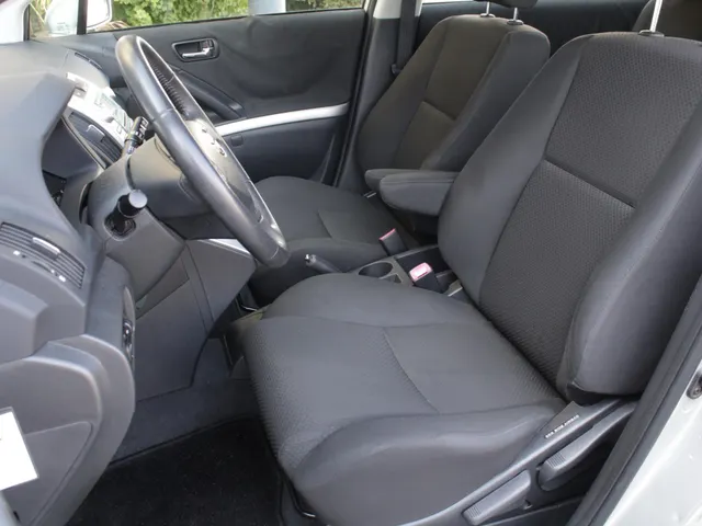 Toyota Corolla Verso 1.8 VVT-i Terra 7p. | Automaat | Park sens V+A