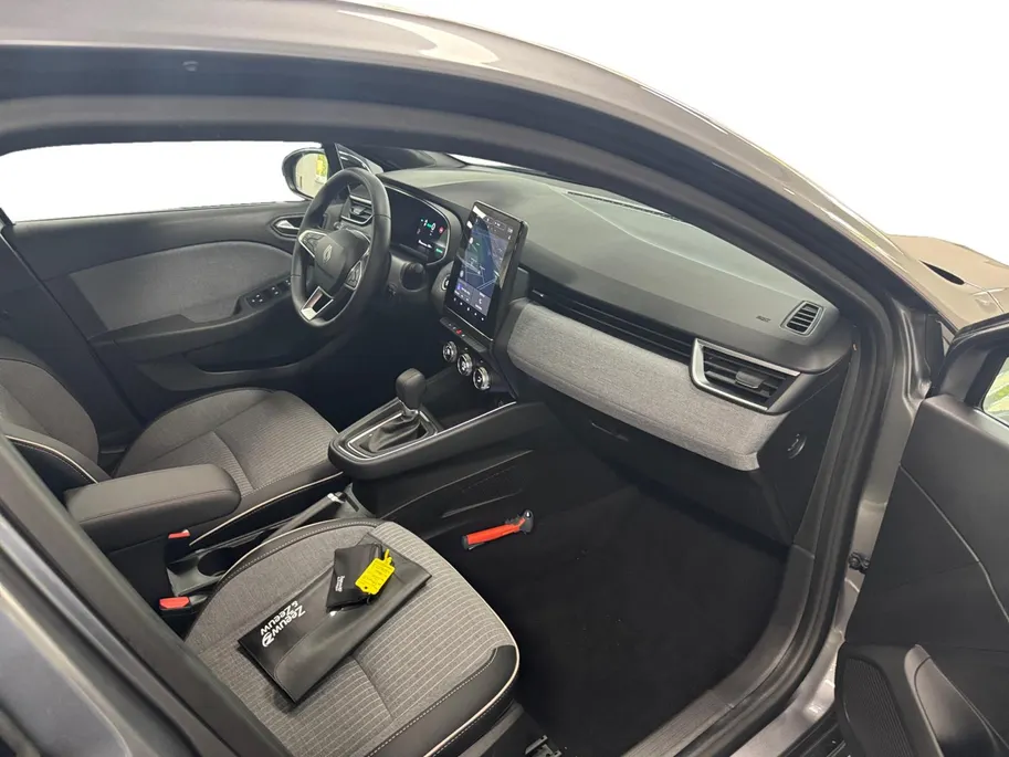Renault Clio 1.6 E-Tech Full Hybrid 145 techno | Navigatie | Achteruitrijcamera | Apple CarPlay/Android Auto | Climate Control | Cruise Control | Keyless Entry