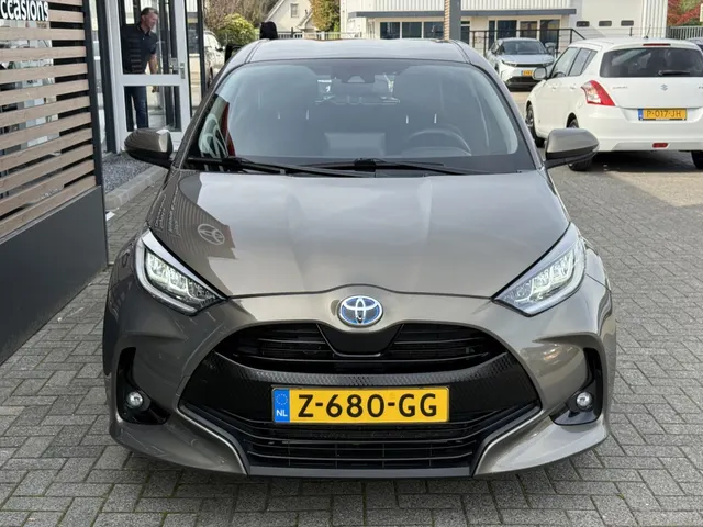 Toyota Yaris 1.5 Hybrid Dynamic | Keyless | Stoelverwarming | Adapt. Cruise