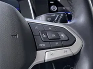 Volkswagen Polo 1.0 TSI 95pk DSG Style · Stoelverwarming · Apple/Android Car Play · P-Sensoren · Airco · IQ.Light · 15'' Inch ·