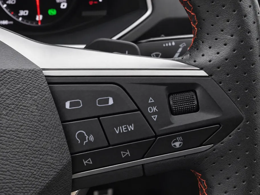 SEAT Tarraco 1.4TSIe-Hybrid 180kW/245PK PHEV FR · Panoramadak · Leder · Trekhaak · Apple/Android Car Play ·