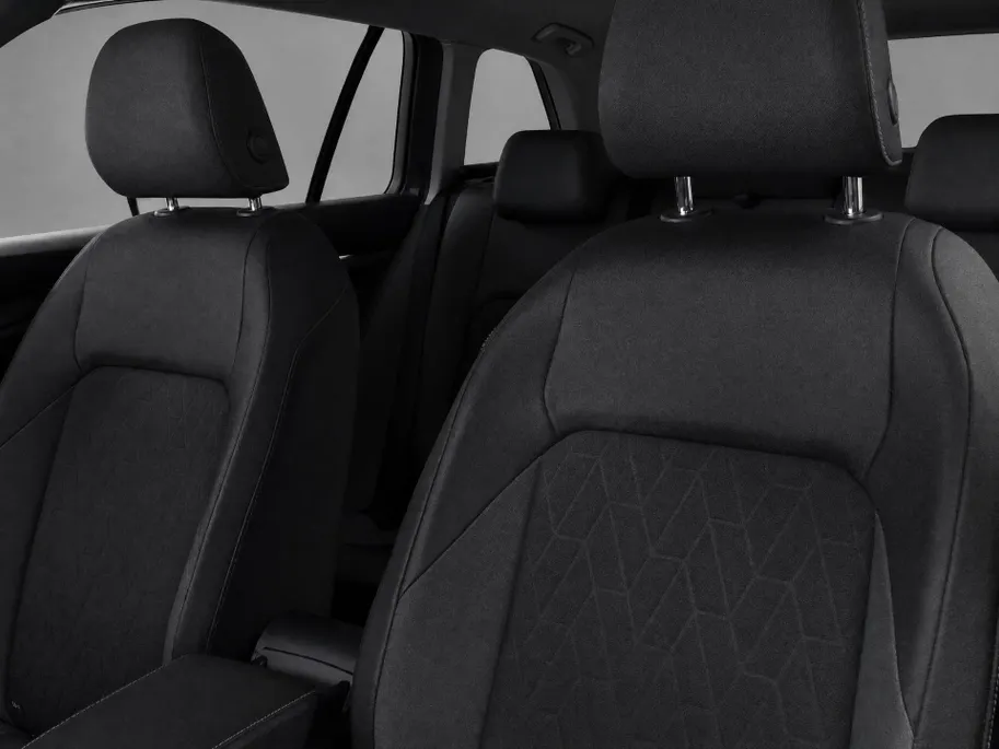 Volkswagen Golf Variant 1.5eTSI/150PK DSG Life Edition · Trekhaak · Camera · Navigatie · Apple/Android Car Play · Stoelverwarming · Garantie t/m 09-09-2027