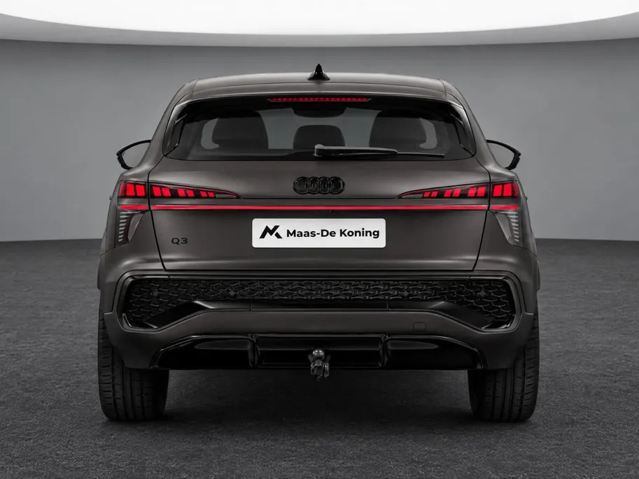 Audi Q3 Sportback e-hybrid S edition 272 PK · Tech plus · Glazen panoramadak · Comfortpakket plus · MMI experience pro