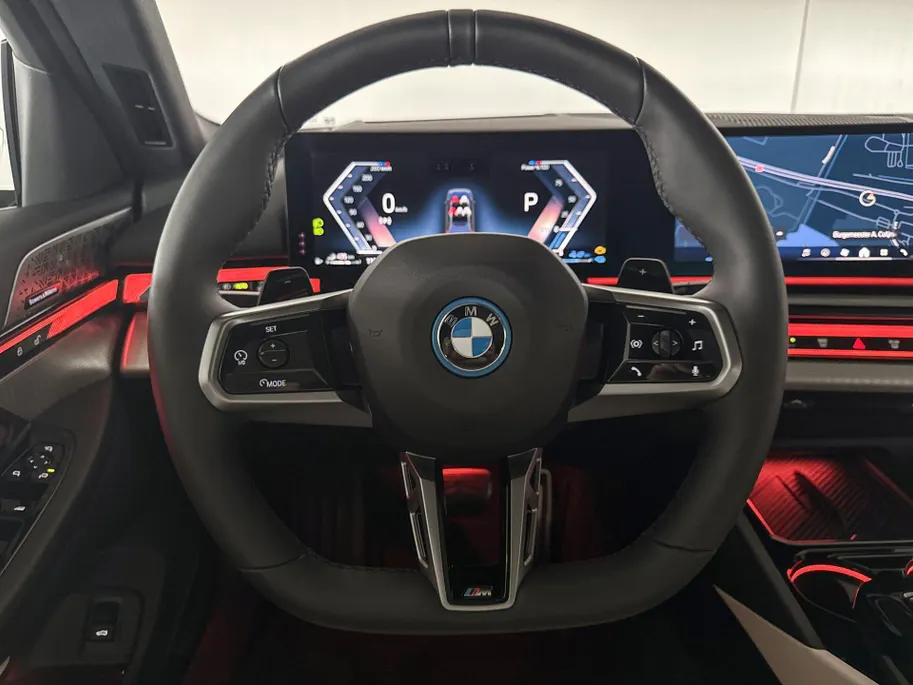 BMW 5 Serie Touring 550e xDrive