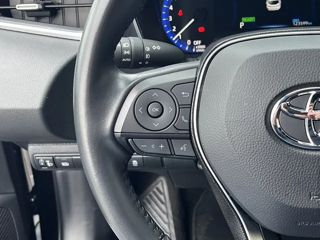 Toyota Corolla Touring Sports 1.8 Hybrid Dynamic | Trekhaak | Nieuwe All Seasons