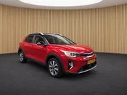 Kia Stonic 1.0 T-GDi MHEV DynamicPlusLine Dealer onderhouden | Trekhaak | Climate control | Navigatie |