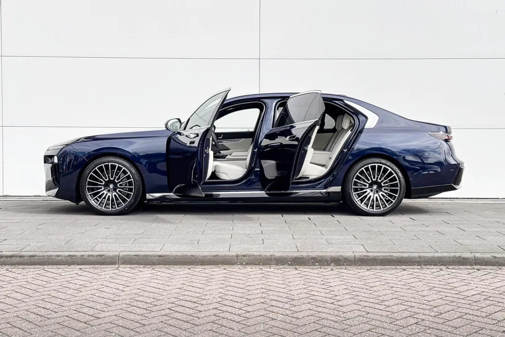 BMW i7 eDrive50 106 kWh