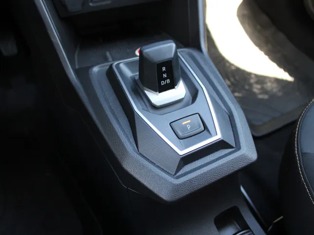 Dacia Jogger 1.8 hybrid 155 limited edition 7p. | Navigatie | Climat | Sensoren en camera | Lm velgen  | DEMONSTRATIE AUTO, VRAAG NAAR BESCHIKBAARHEID |