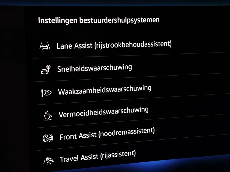 Volkswagen ID.7 Pro Business 286pk 77 kWh · SOH 97,2% · 360 Camera · Head-Up · Alarm · Elek. Trekhaak · Keyless · Elek. Voorstoelen · 20'' Inch · Gratis onderhoud & APK t/m 30-01-2030 · EXTRA INRUILKORTING ·