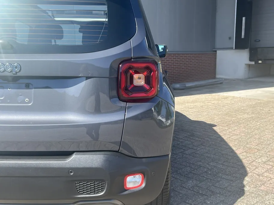 Jeep Renegade 1.5T e-Hybrid 130 PK Altitude | Pano | Tech Pack