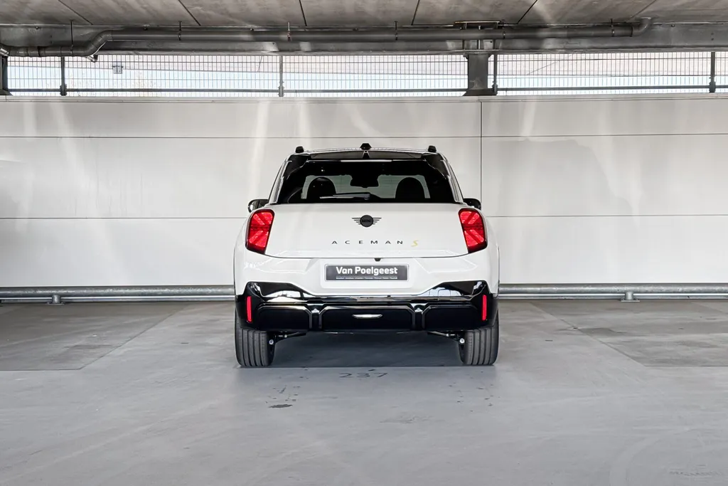 MINI Aceman SE John Cooper Works M 54.2 kWh