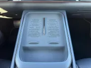 Voyah Courage Business Edition 80 kWh Full Option | Direct Leverbaar | Head Up Display | Stoel koeling,-verwarming & massage | Memorystoelen | 360 Camera | Level 3 Autonoom rijden | Schuif- & Kanteldak | Draadloze Telefoonlader | Elektrische Achterklep |