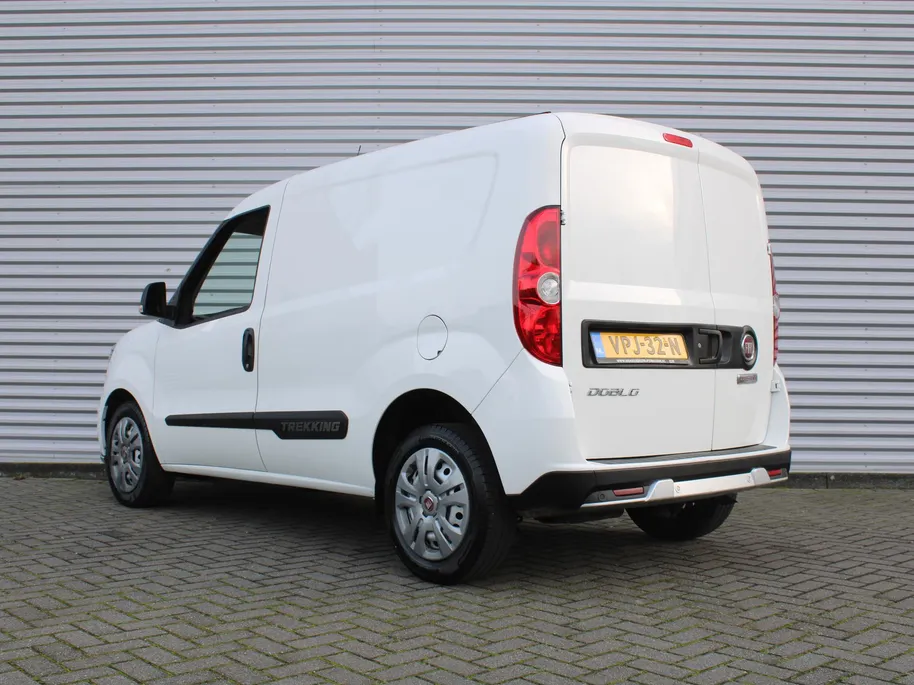 Fiat Doblò Cargo 1.6 MJ L1H1 S Trekking | Navi | Cruise | Airco | Parkeersensoren achter | Apple Carplay/Android Auto | Dealeronderhouden |