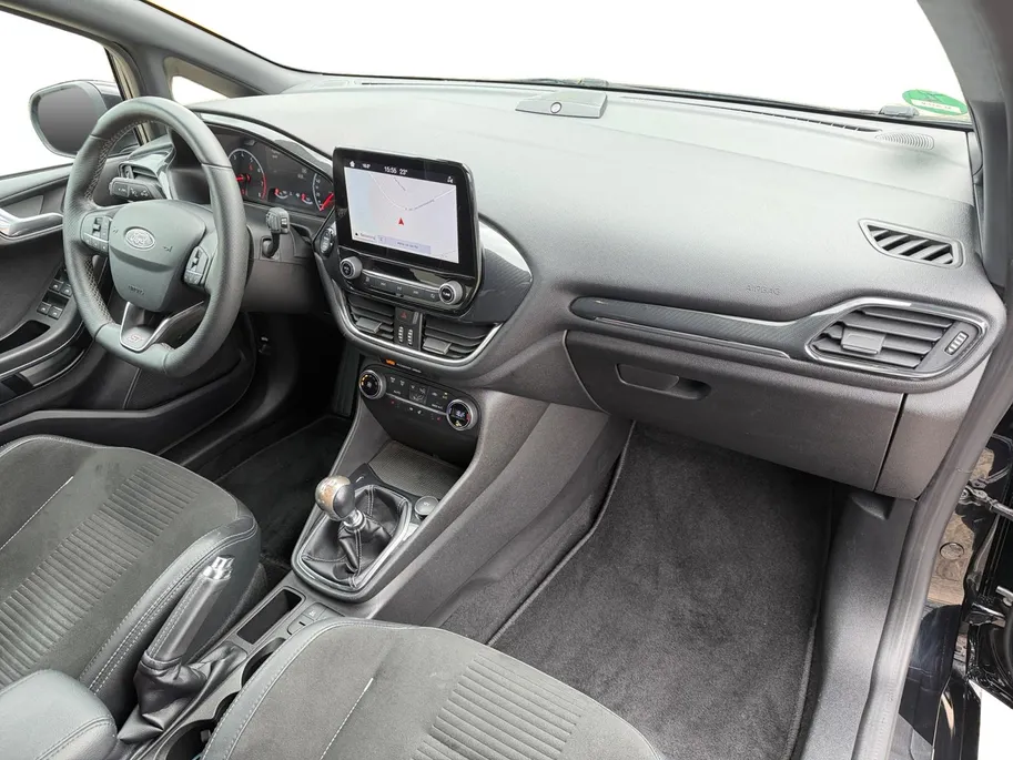 Ford Fiesta 1.5 EcoBoost ST-3 | Volledig dealer onderhouden | NL auto | Winter pack | BLIS | Parkeersensor achter | Achteruitrijcamera | B&O audio | Apple carplay & Android auto | 18' lichtmetalen velgen | Bovag garantie |