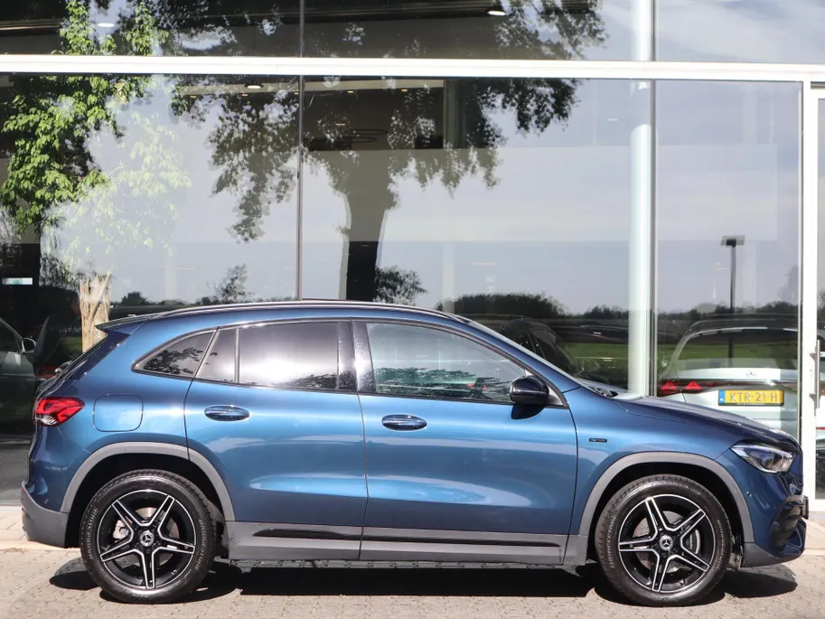 Mercedes-Benz GLA 250 e Business Solution AMG Limited l Panoramadak l Carplay l Keyless