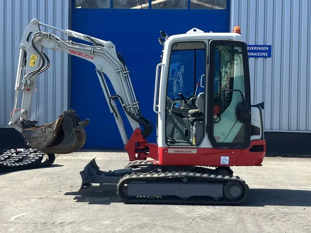 Takeuchi TB225