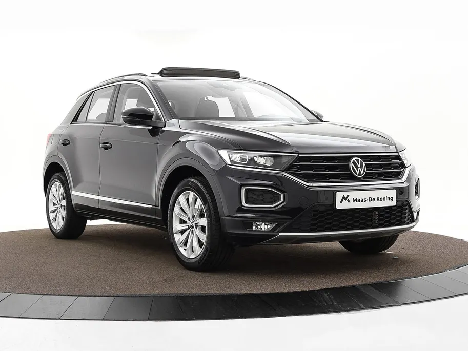 Volkswagen T-Roc 1.5 TSI 150pk DSG Sport · Panoramadak · Camera · Keyless · Apple/Android Car Play · Navigatie · Dodehoek Detectie · 17'' Inch ·