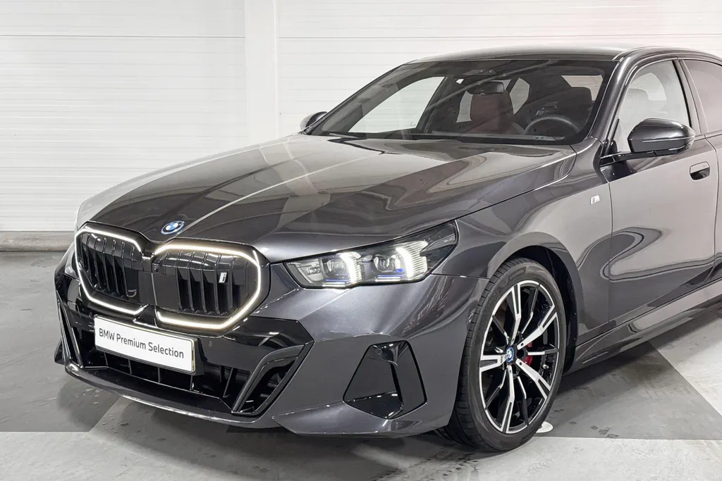 BMW i5 Sedan eDrive40