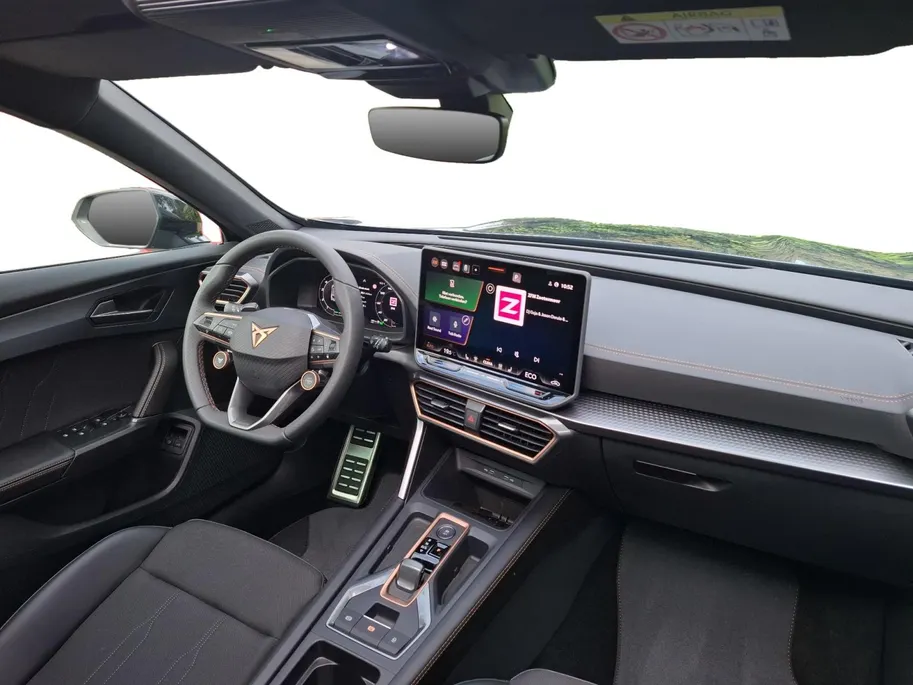 CUPRA Formentor 1.5 TSI e-Hybrid Business | NIEUWE AUTO | ELEKTRSICH WEGKLAPBARE TREKHAAK | STOEL & STUURVERWARMING | SCHUIFKANTELDAK |