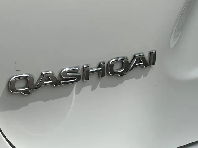 Nissan QASHQAI 1.2 N-Connecta | NAVIGATIE | PANORAMA DAK | 360 CAMERA | 18 INCH | CRUISE CONTROL | CLIMATE CONTROL |
