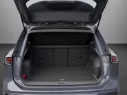 Volkswagen Tiguan 1.5 eTSI 150pk R-Line Business · Camera · Wegklapbare Trekhaak · Apple/Android Car Play · P-Sensoren · Massage · 19'' Inch · Garantie t/m 13-06-2029 of 100.000km