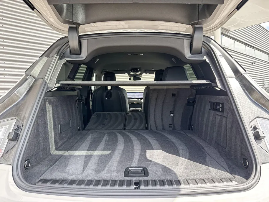 BMW iX xDrive M70 112 kWh