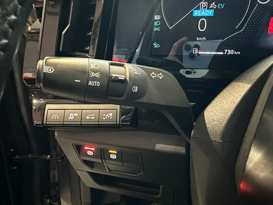 Renault Espace 200PK E-Tech full hybrid techno 7p. Automaat | 1ste Eigenaar | Trekhaak | All-Seasonbanden | Apple Carplay/Android Auto | Cruise Control | Digitale Cockpit | Climate Control | Parkeersensoren | 12 Maanden BOVAG Garantie