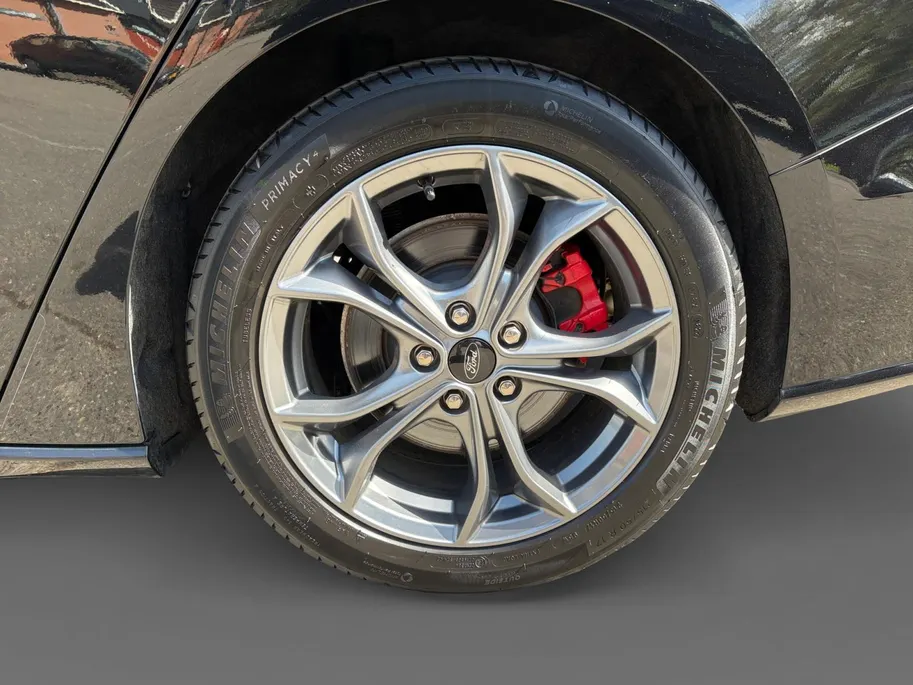 Ford Focus Wagon 1.0 EcoBoost Hybrid ST Line X Business 155PK | B&O | Winter Pack | Adaptieve Cruise Control | Camera | El. Achterklep | BLIS