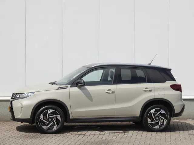 Suzuki Vitara 1.4 Boosterjet Smart Hybrid Style | Navi | Cruise | Clima | Camera | Lm-Velgen