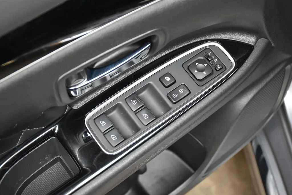 Mitsubishi Outlander 2.4 DOHC MIVEC PHEV 240pk 4WD Aut Intense Trekhaak