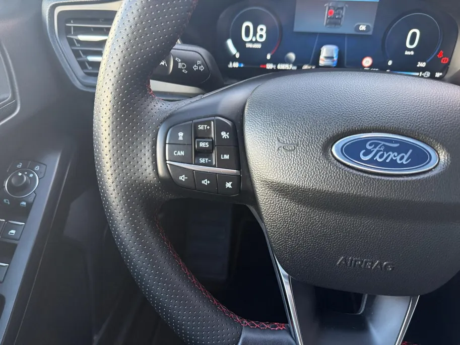 Ford Focus Wagon 1.0 EcoBoost Hybrid ST Line X | NL Auto | Volledig dealeronderhouden | Winter Pack | Driver Assistance Pack | Apple Carplay & Android Auto |