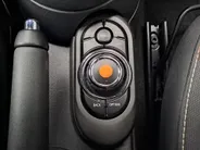 MINI Cooper Mini 1.5 Business Edition | Navigatie | Harman Kardon | Climate | Sensoren | Cruise