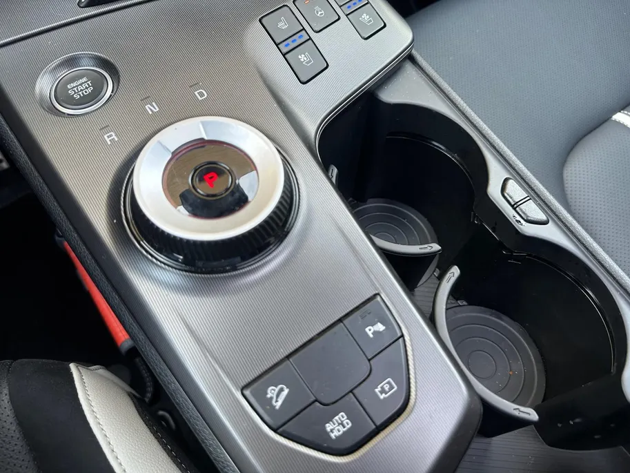 Kia Sportage 1.6 T-GDi Hybrid GT-PlusLine | TREKHAAK | 1510 KG trekgewicht | Panoramadak | Harman Kardon | 360 Camera | Geventileerde stoelen |