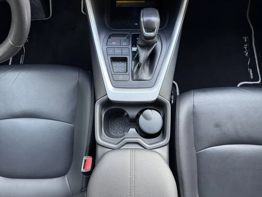 Toyota RAV4 2.5 Hybrid 218pk CVT Executivel l Afneembare Trekhaak l